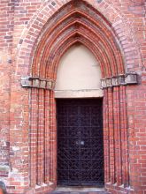 Eingang zur Lüner Klosterkirche, St. Bartholomäi-Gemeinde in Lüneburg.
