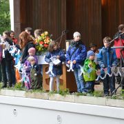 einander annehmen, auch ein Thema für die Kinder